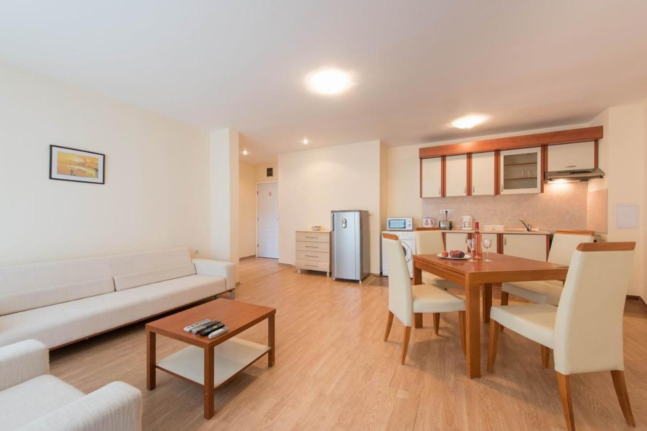 Gt Riviera Fort Beach Apartments Ravda Exterior foto